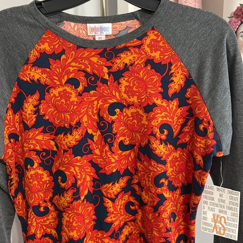 Lularoe 3/4 long sleeve shirt - Picture 2 of 2